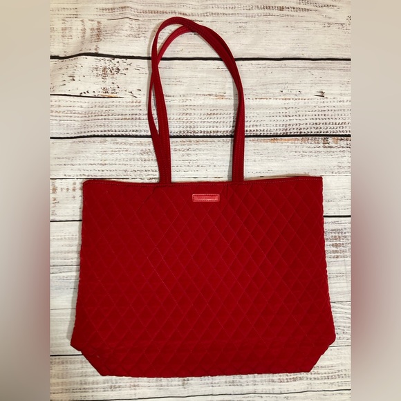 Vera Bradley Handbags - Vera Bradley Large Quilted Shoulder Tote Bag Cardinal Red Rose Interior Vintage